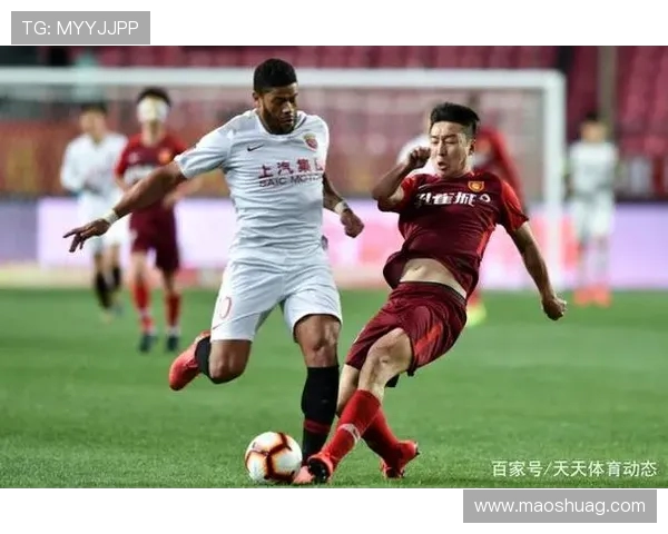 上海足球队强势领跑联赛积分榜60分优势引发热议 上海足球队强势领跑联赛积分榜60分优势引发热议