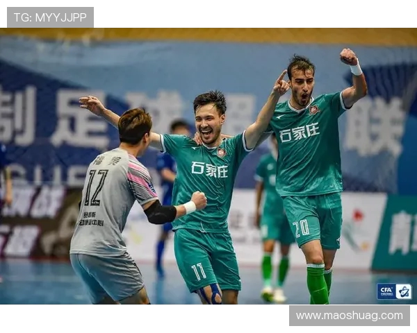 深圳足球队强势领跑联赛积分榜85分展现冠军实力