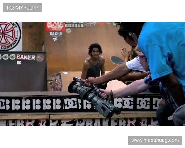 滑板梦想与人生哲学的交汇点:陈强的深度对话之旅