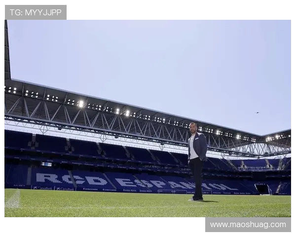 马丁内斯的足球传奇之路与未来发展展望